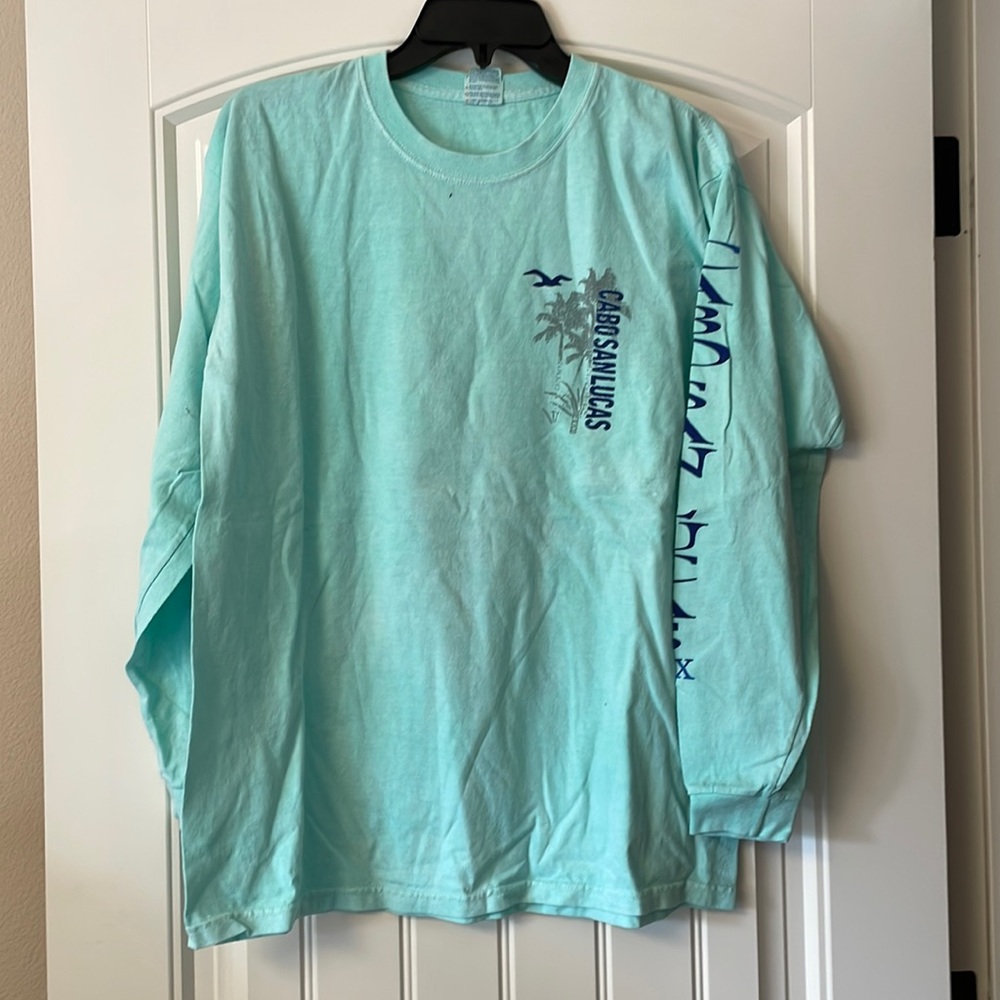 Cabo San Lucas T-shirt. Large.
